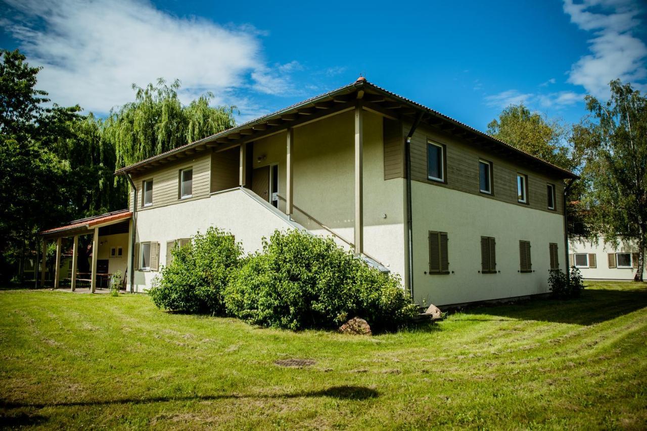 Miedzynarodowy Dom Spotkan Mlodziezy W Oswiecimiu Bagian luar foto